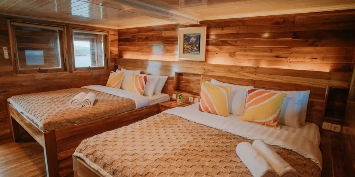Cabin 1 Upper Deck on Alore Phinisi | Komodo Island Tour | Komodo Luxury