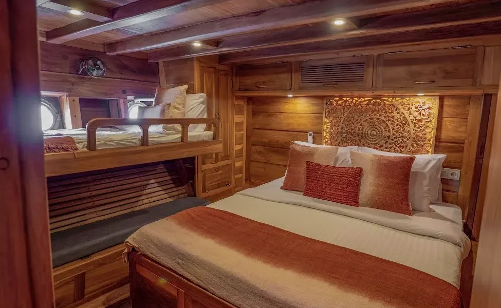 Anne Bonny double cabin 2