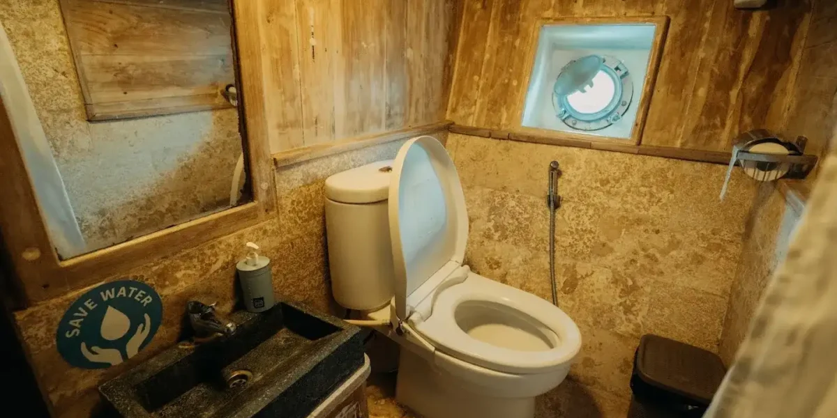 cajoma iv cabin 3 bathroom