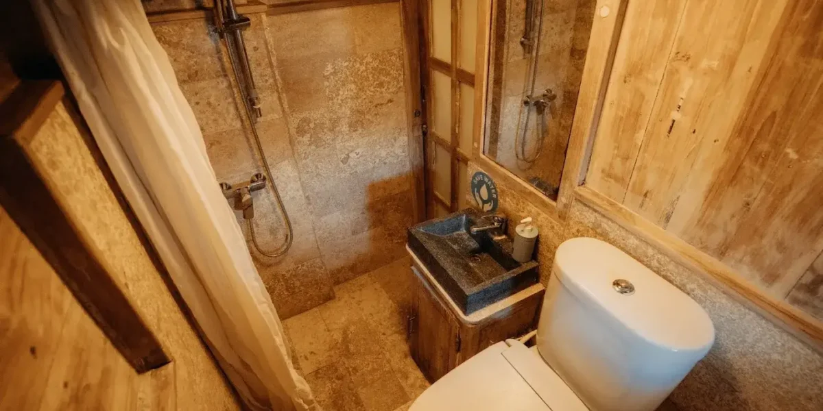 cajoma iv cabin 4 bathroom