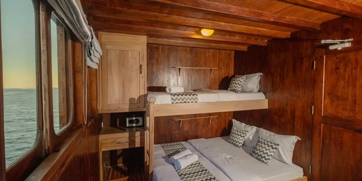 Upper Deck on Cajoma V Phinisi Boat Charter | Liveaboard | Komodo Tour | Komodo Luxury