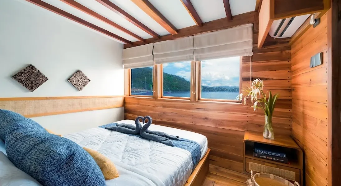 Catnazse Liveaboard Grandis 1&2 Cabin | Komodo Tour | Boat Charter | Komodo Luxury