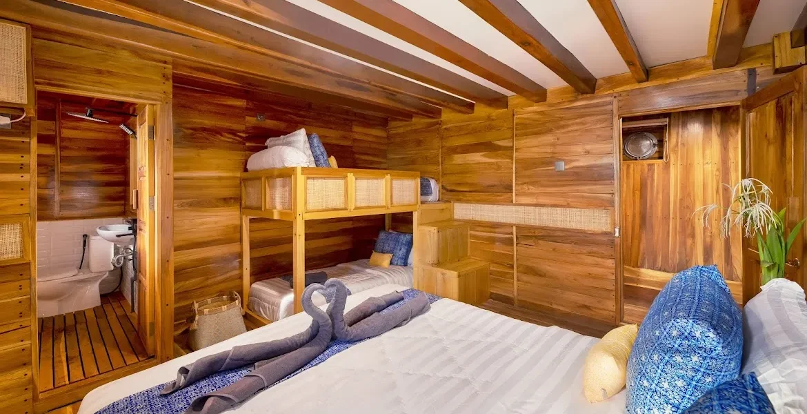 Catnazse Liveaboard Grandis 3&4 Cabin | Komodo Tour | Boat Charter | Komodo Luxury