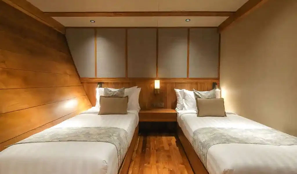 Deluxe Cabin Celestia | Komodo Tour | Komodo Island Tour | Komodo Luxury