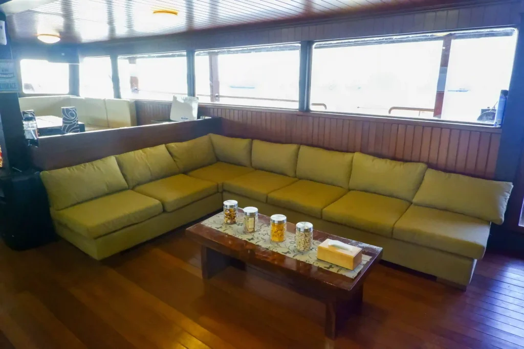 Indoor Lounge Area Cheng Ho Phinisi | Komodo Tour | Komodo Luxury