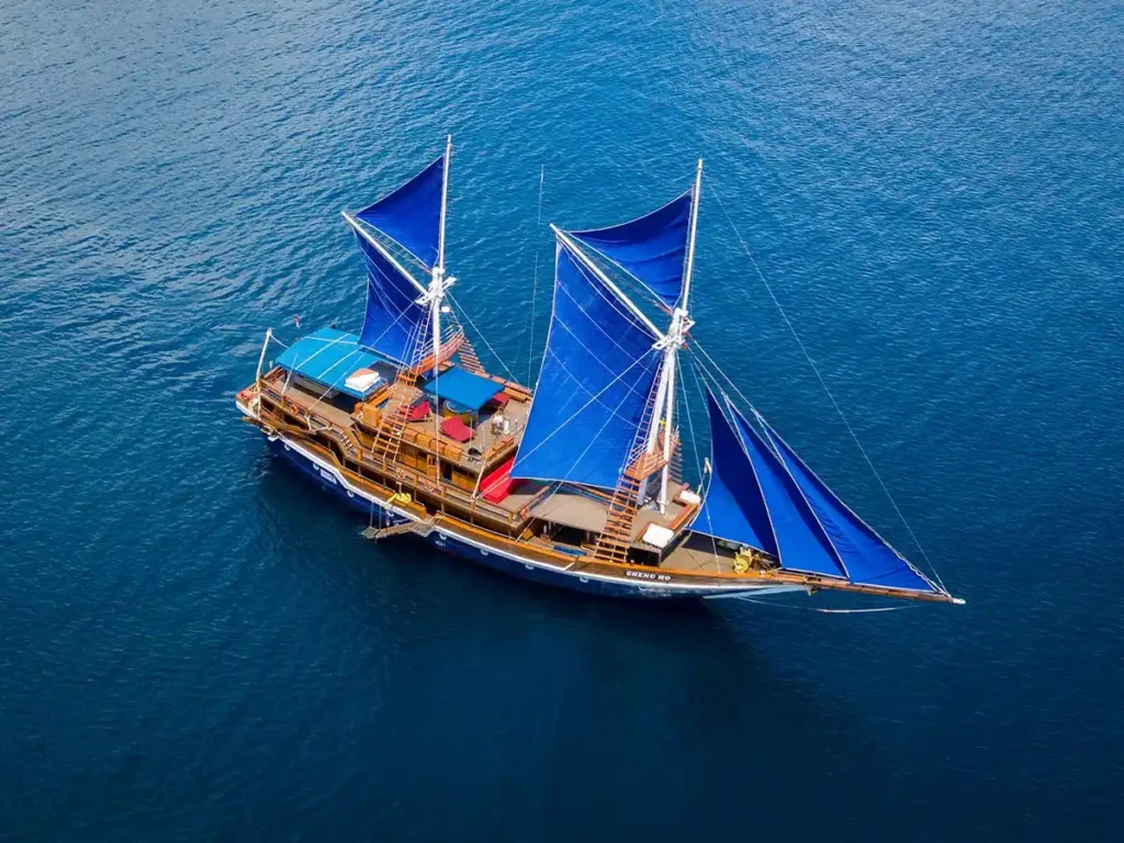 Cheng Ho Phinisi Cruise Boat Charter | Komodo Luxury