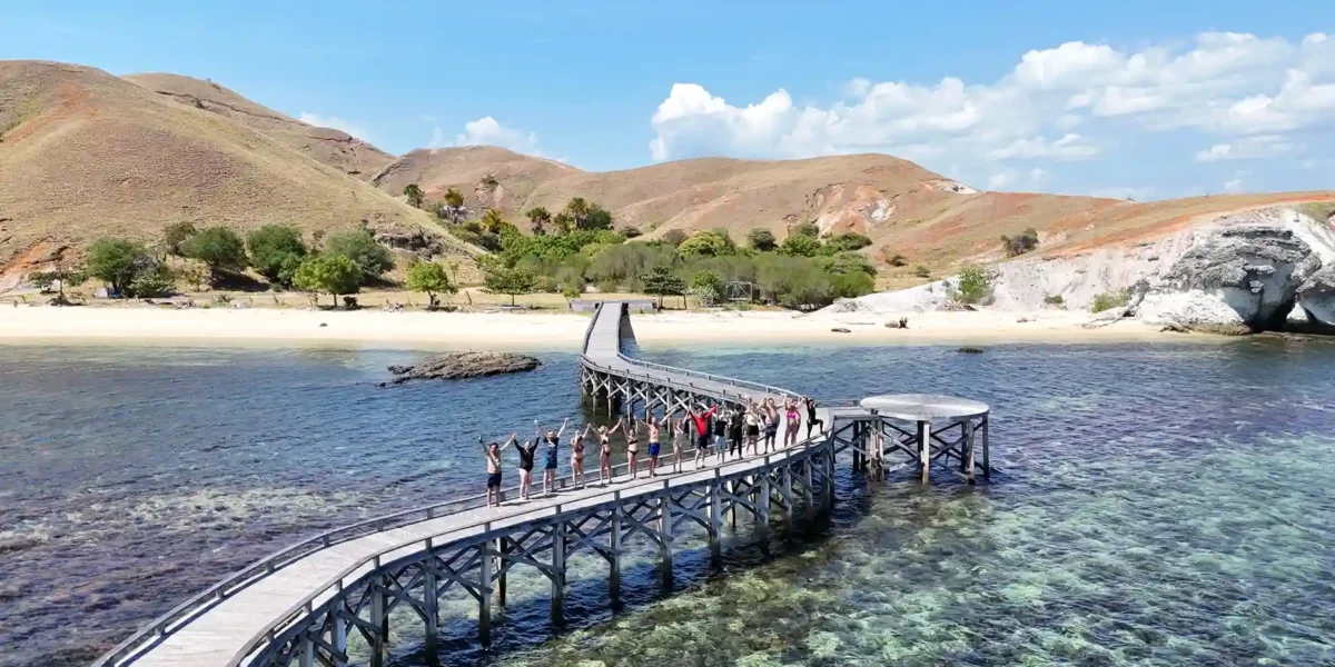 Kanawa Island on Komodo National Park | Komodo Tour Packages | Komodo Luxury