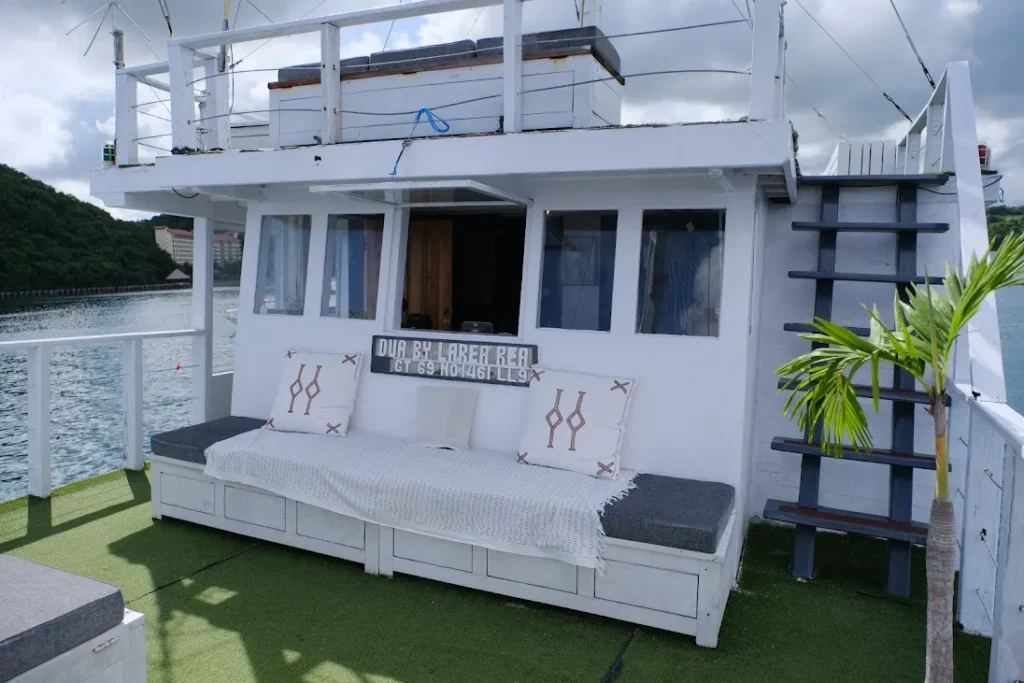 Sundeck Area Dua Liveaboard | Komodo Tour | Komodo Luxury