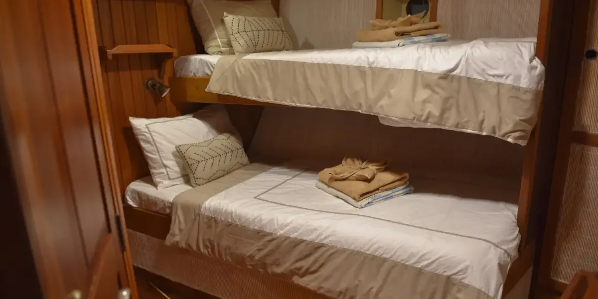 emperor raja laut lowerdeck twin 2