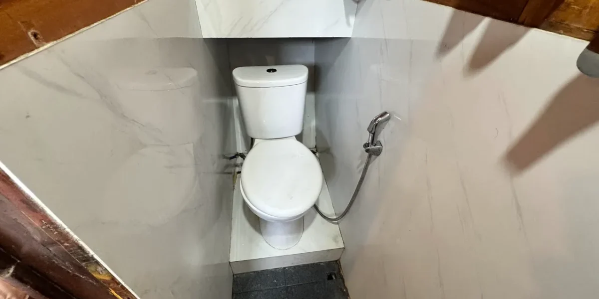 Cabin 2 Bathroom | Komodo Island Tour | Komodo Luxury