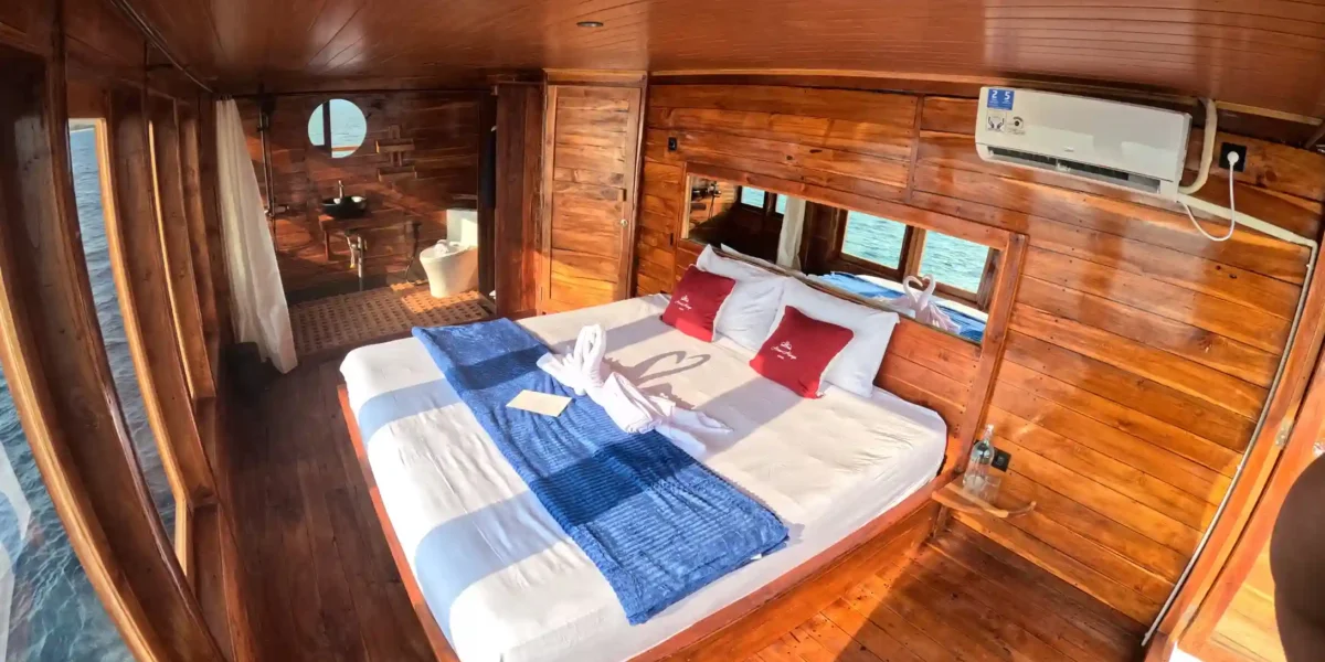 Aimar Always Cruise | Master Cabin | Komodo Luxury
