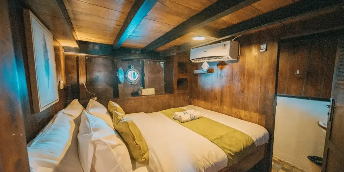 Lower Deck Cabin 2 on Jofiel Phinisi | Komodo Island Tour | Komodo Luxury