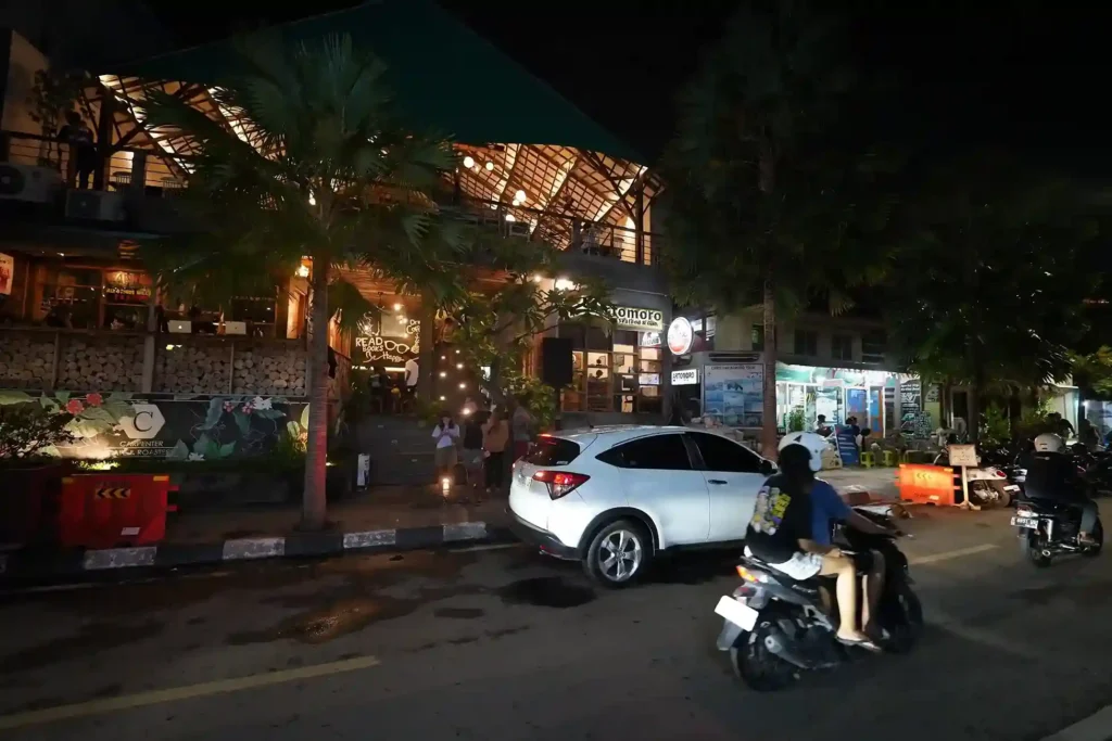 Labuan Bajo CoffeeShop - Komodo Luxury