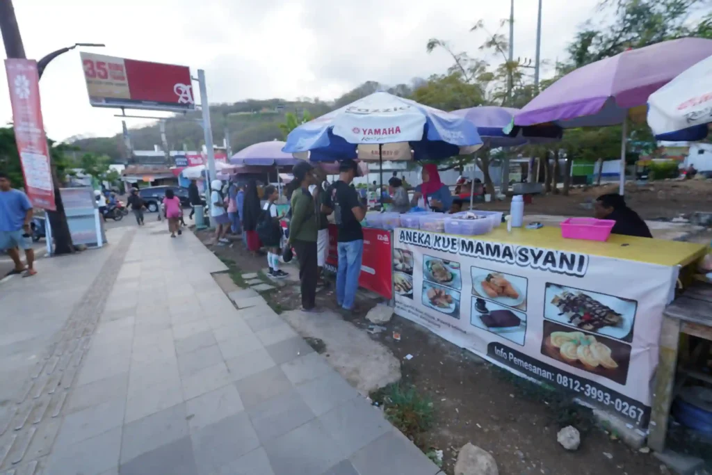 Labuan Bajo Morning Market 2 - Komodo Luxury