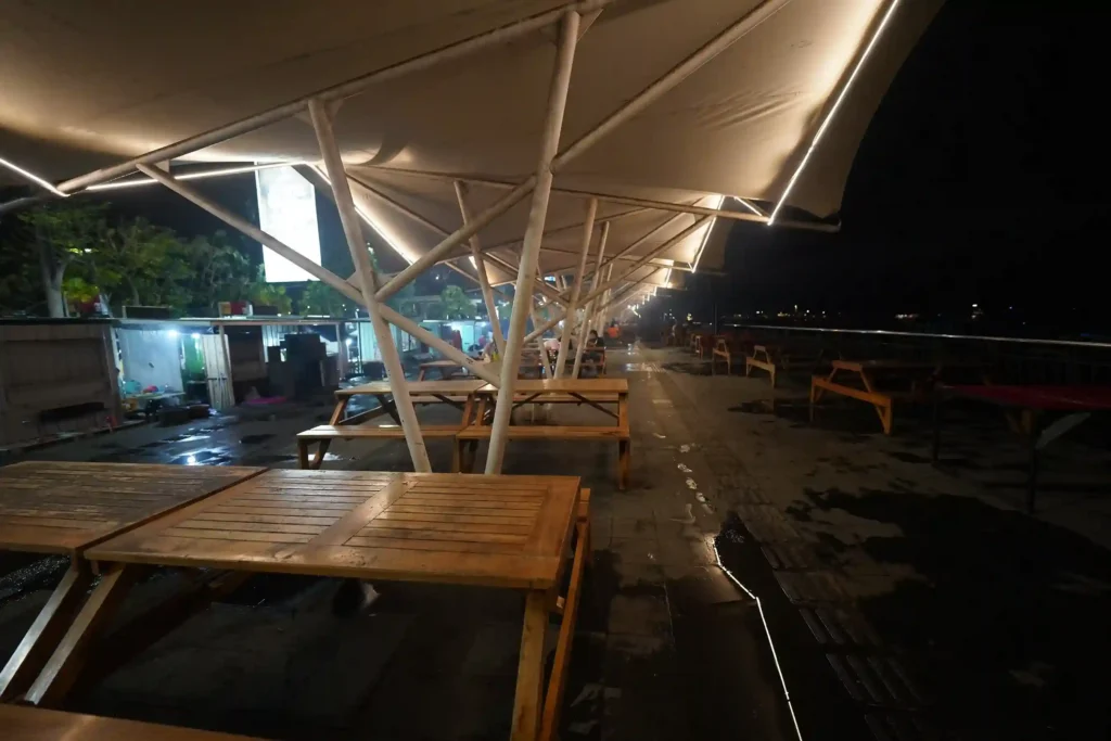 Labuan Bajo Night life - Komodo Luxury
