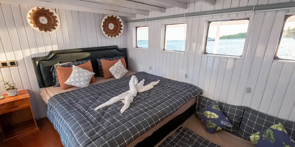 Lamborajo I cabin 1