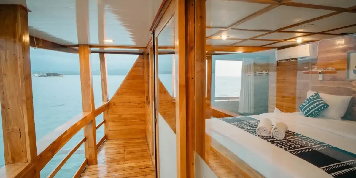 Maipa Deapati upper deck cabin 6 balcony