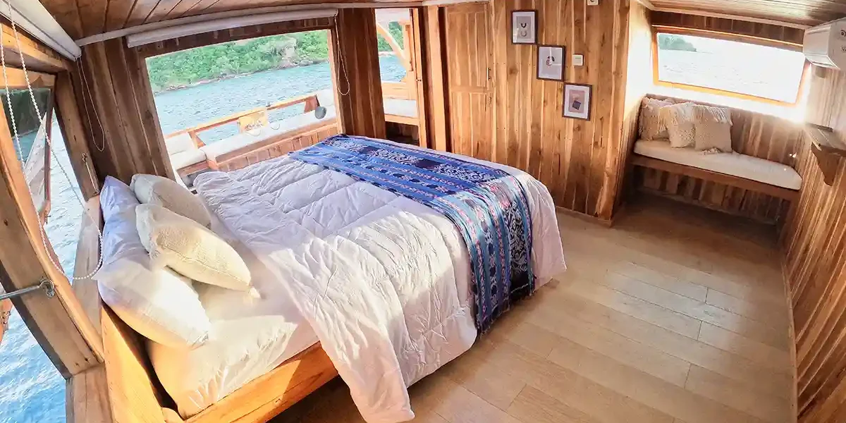Malca-Voyages-Master-Cabin-2