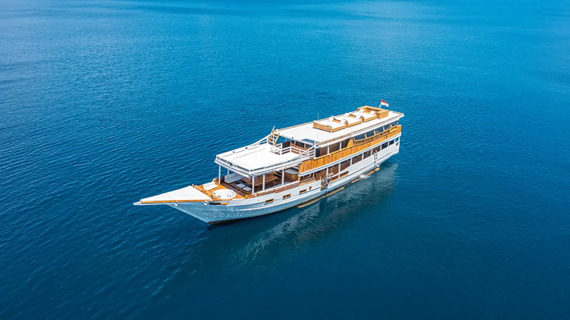 Malca Voyages | Komodo National Park | Komodo Luxury