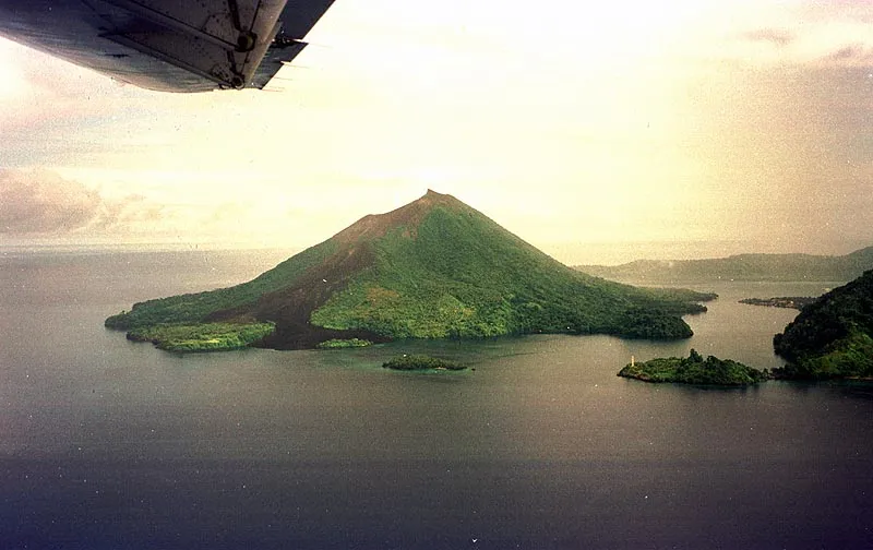 Diving Activity | Raja Ampat Tour | Komodo Island Tour | Komodo Luxury