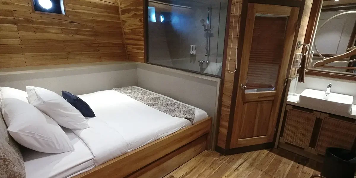 Mutiara-Phinisi-JUNIOR-SUITES