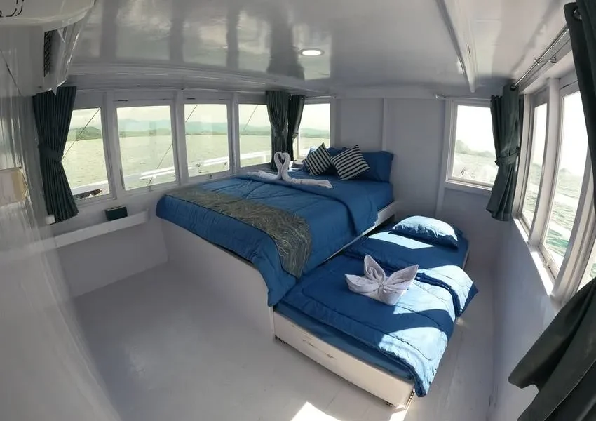 Private Cabin1 in Osiana Alo – KomodoLuxury