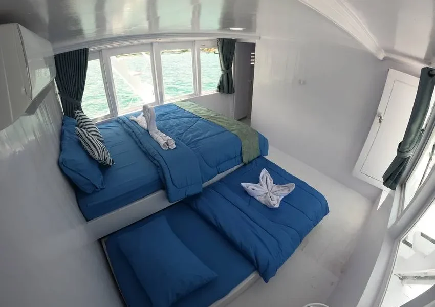 Private Cabin2 in Osiana Alo – KomodoLuxury