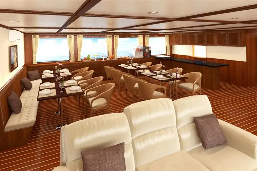 Blue Manta Liveaboard by Komodo Luxury