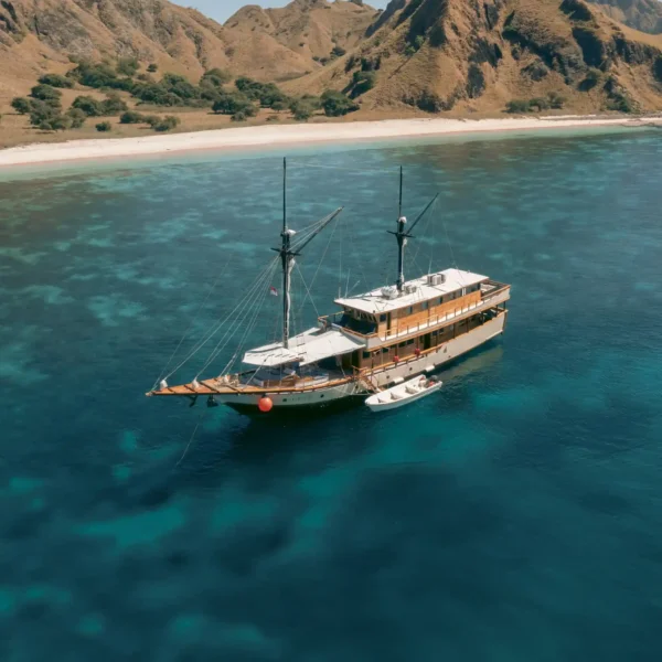 Samara 1 Yacht Cruise Phinisi - KomodoLuxury