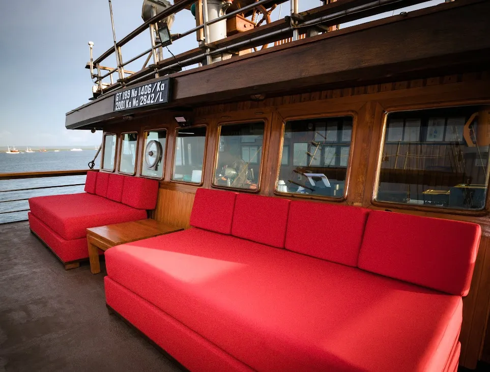Sea Safari 6 Liveaboard | Raja Ampat | Komodo Luxury