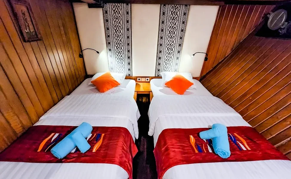 Sea Safari 6 Twin Bed Lower deck