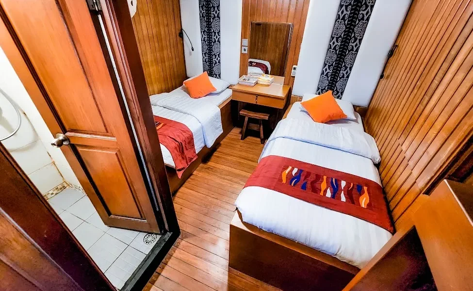 Sea Safari 6 Twin Bed Upper Deck Cabin