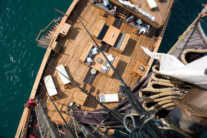 Silolona Phinisi Liveaboard | Komodo Luxury