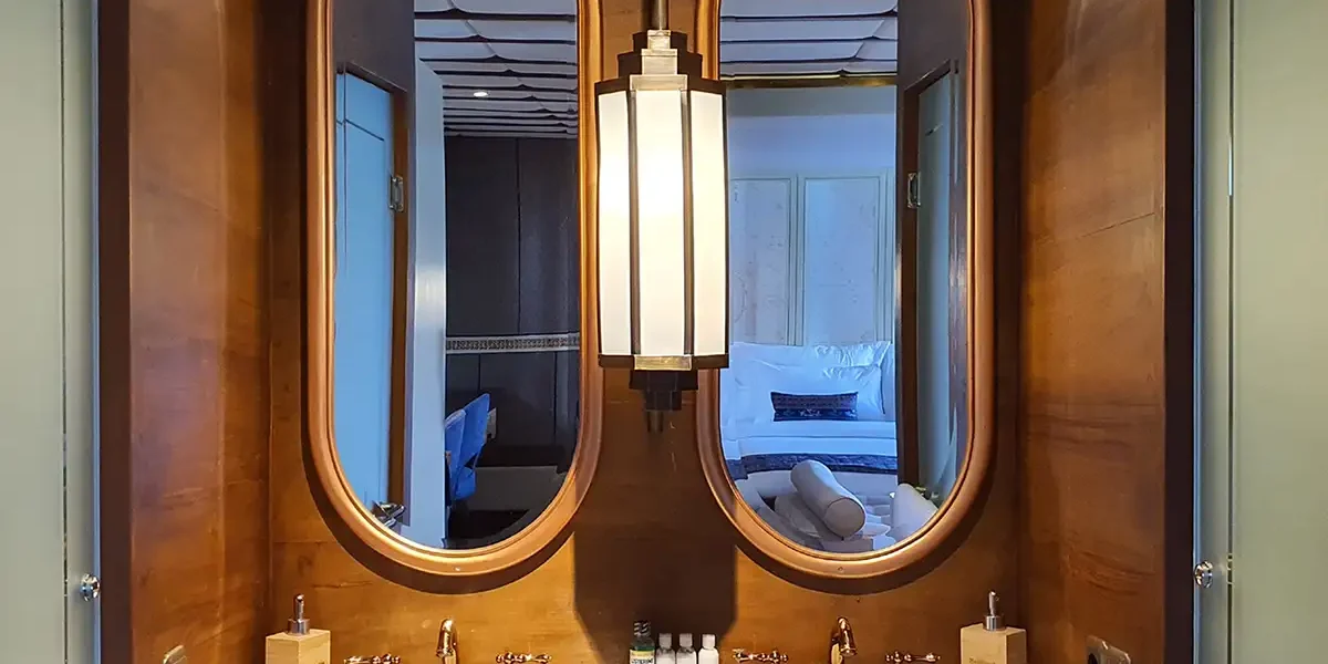 The-Maj-Oceanic-Commodore-Suite-Bathroom