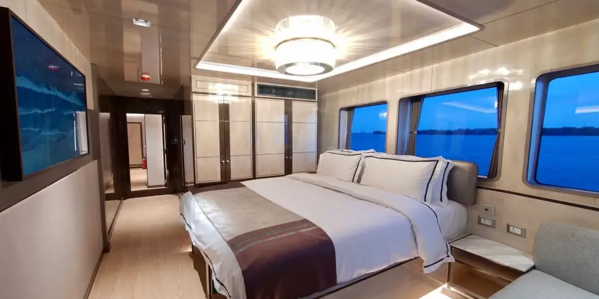 Velocean-Platinum-Ocean-Front-Suite-1