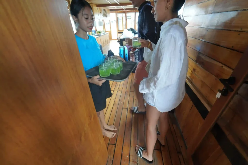 Welcome Drink Lamborajo 3 | Komodo Luxury