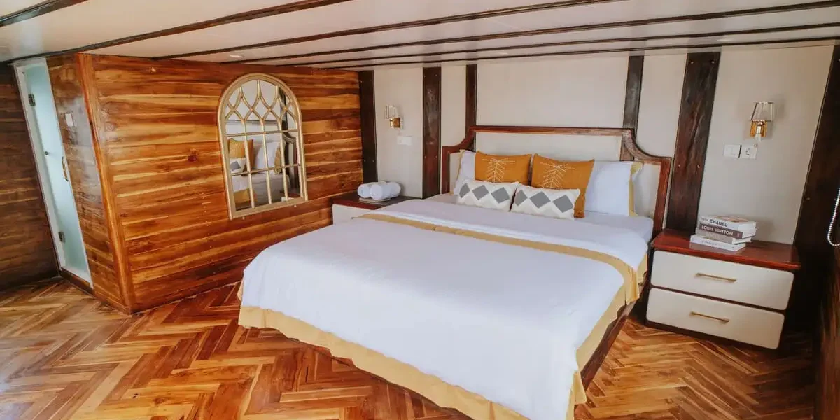 Zada-Master-Ocean-View-Cabin